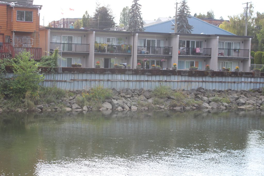 Old-looking apartment buildings along the river