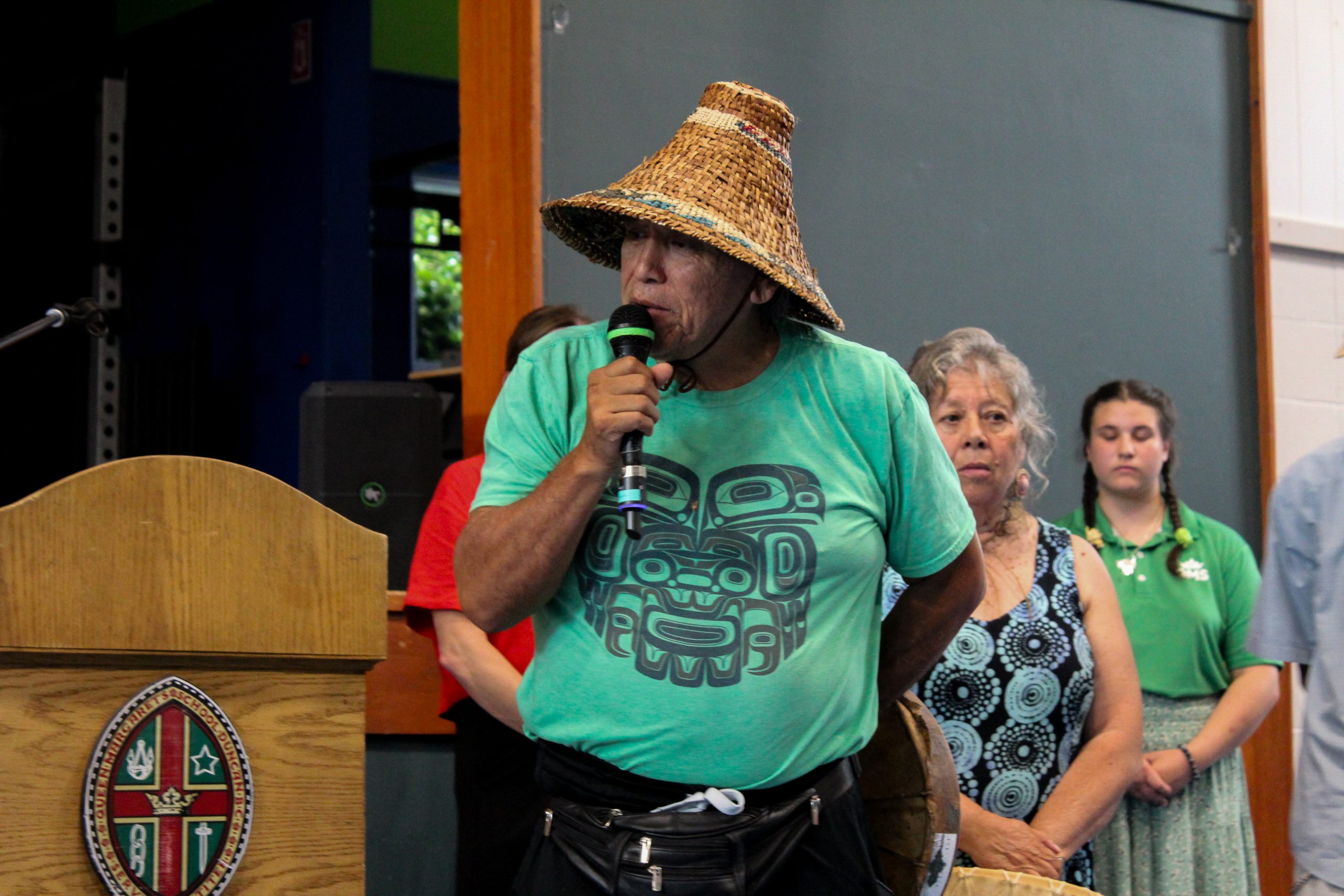 Qwiahwultuhw shared the stage with artist Shawn Johnny.